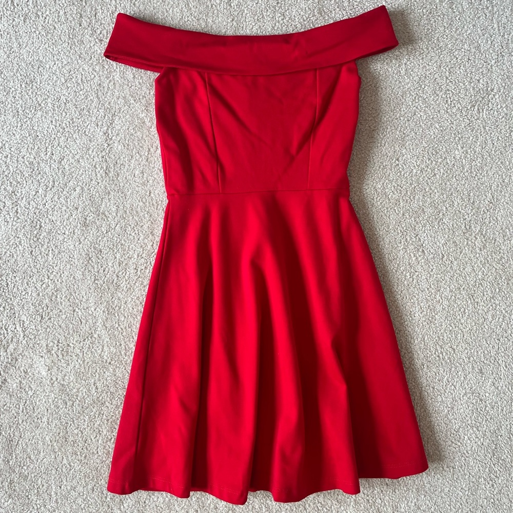 LULUS red off the shoulder dress